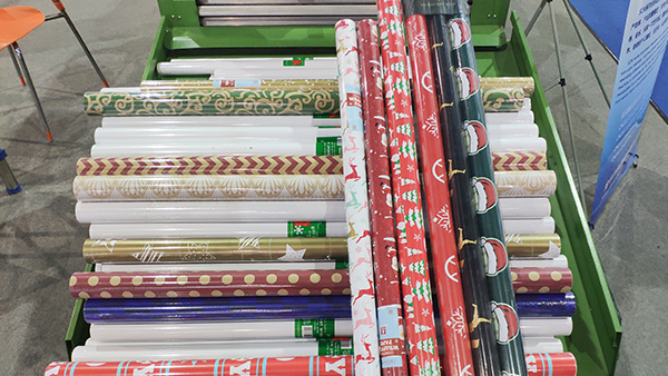 復(fù)卷機(jī)操作注意事項(xiàng)及性能特點(diǎn)有哪些？